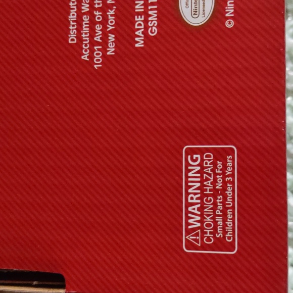 Super Mario Tabletop Clock - Picture 4 of 9